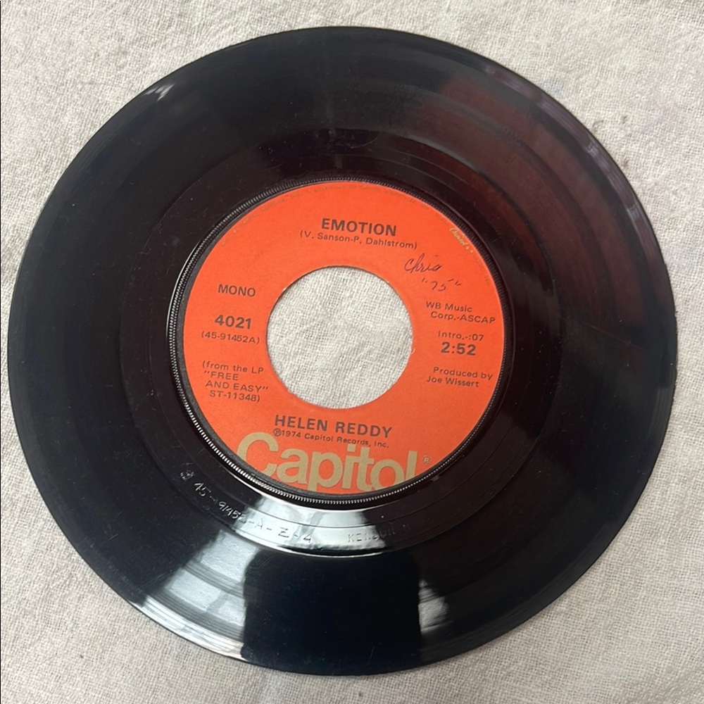Helen Reddy Capitol Records vintage Vinyl 45 RPM